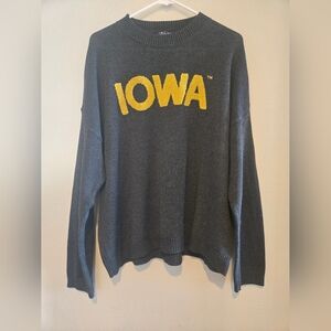 IOWA *Gameday Social*  Women's Gray Sweater